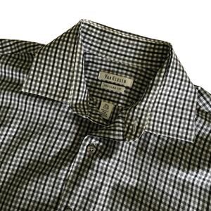 Van Heusen Shirt Size 15.5 Mens Long Sleeve Button Up Plaid Dress Business Med